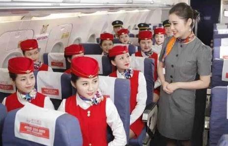 想學民航在秦皇島東方航空服務專業(yè)學校能學什么？