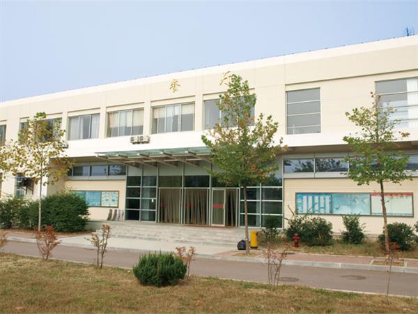 青島中魯中等專業(yè)學(xué)校怎么樣？它開設(shè)的海信班是怎么回事？