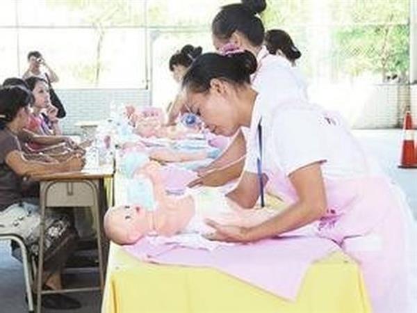 在菏澤市東華職業(yè)培訓(xùn)學(xué)校學(xué)習(xí)家政護理專業(yè)靠譜嗎？