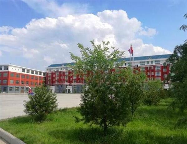 齊光科技文化專業(yè)學(xué)校有口腔醫(yī)學(xué)專業(yè)嗎？
