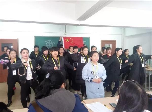 秦皇島學(xué)習(xí)電子商務(wù)專業(yè)可以選擇哪所學(xué)校？
