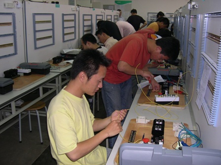 青島市電子信息技術(shù)學校學生待遇好不好？