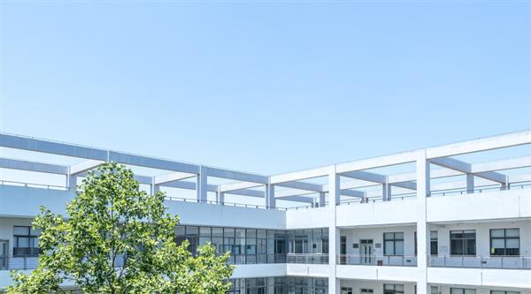 學(xué)歷+技能雙保障？保定新興工業(yè)技工學(xué)校歡迎你！